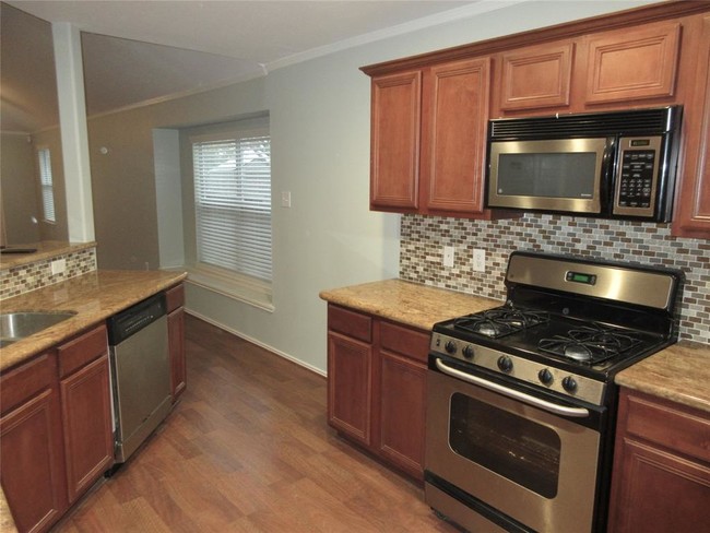 Building Photo - 11035 KNOBBLEY Oak Ct