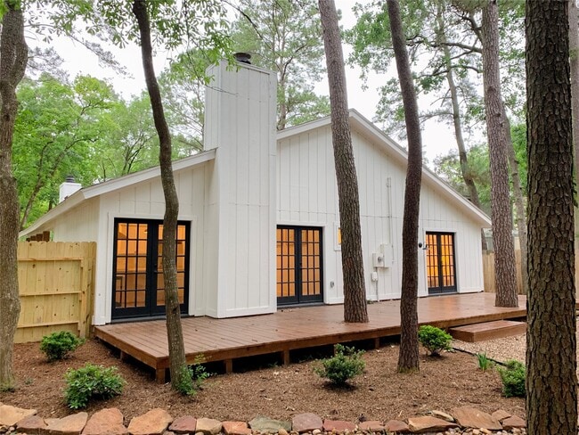 Building Photo - 5 Sandlily Ct