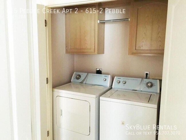 Building Photo - 615 S Pebble Creek