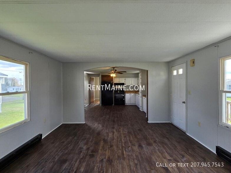 Building Photo - 126 C St