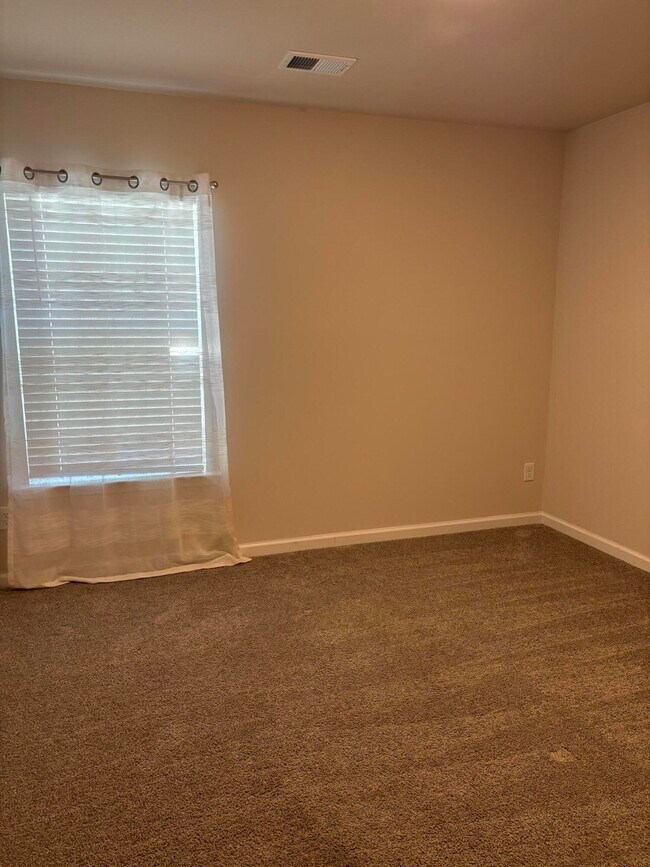 Building Photo - 1848 Lacebark Dr
