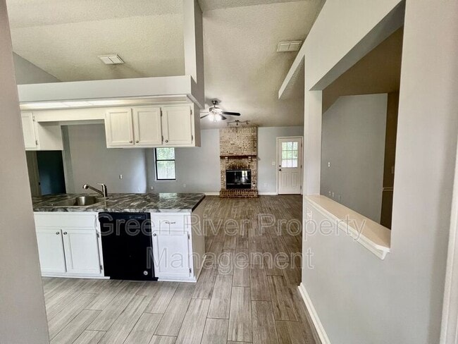 Building Photo - 3248 Dowitcher Ln