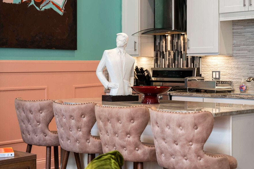 Building Photo - 33 S Ashland Ave