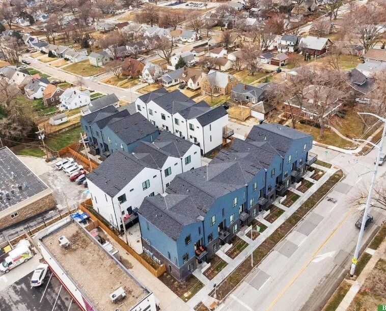 Building Photo - 5302 Elmwood Plz