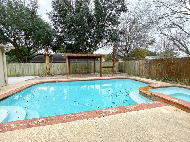 Building Photo - 21603 Park Wind Ct