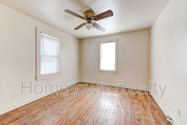 Building Photo - 1524 SW Binkley St