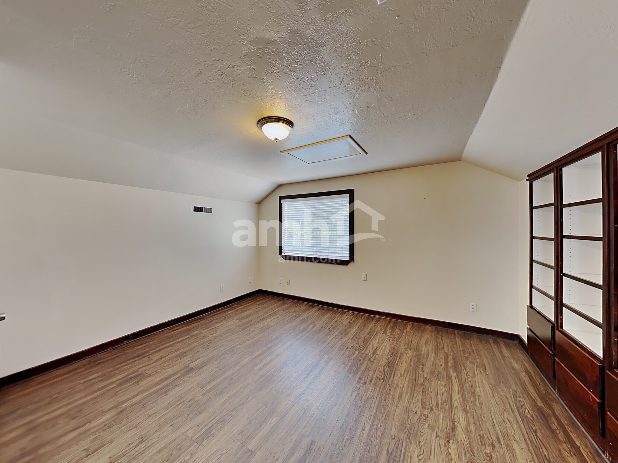 Building Photo - 7658 Snowy Owl Rd