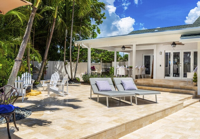 Building Photo - 3001 Jasmine Ct