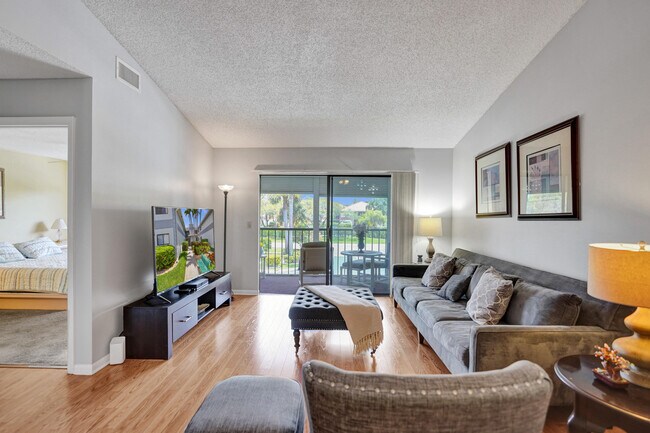 Building Photo - 15235 Lakes of Delray Blvd