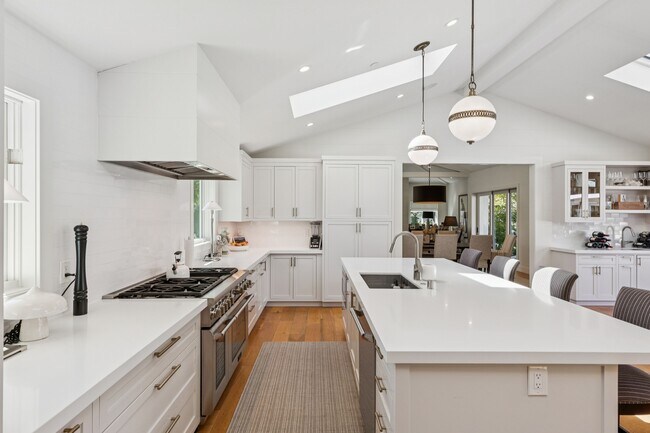 Building Photo - 760 Zinfandel Ln