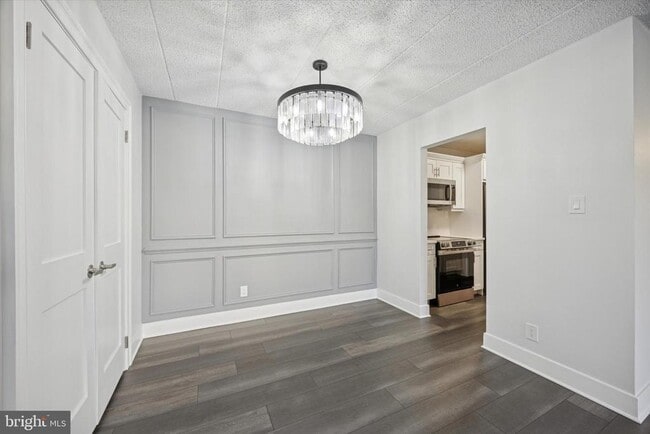 Building Photo - 40 Le Forge Ct