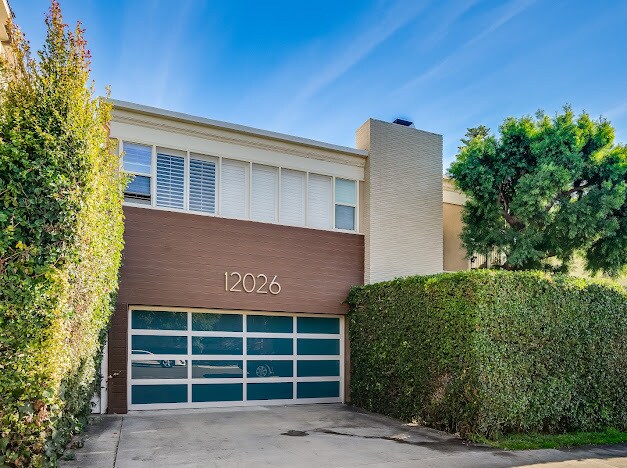 Building Photo - 12026 Goshen Ave