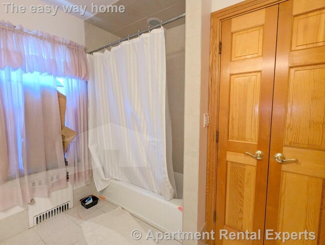 Building Photo - 71 Pennsylvania Ave