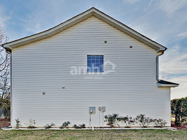 Building Photo - 1720 Mission Park Ct