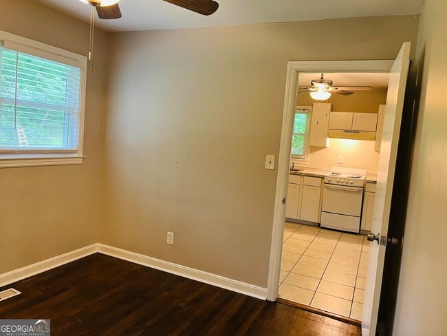 Building Photo - 4531 Wesley Dr