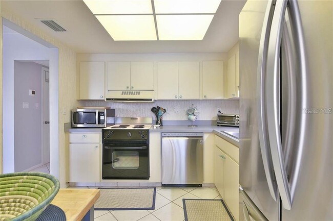 Building Photo - 1700 Benjamin Franklin Dr