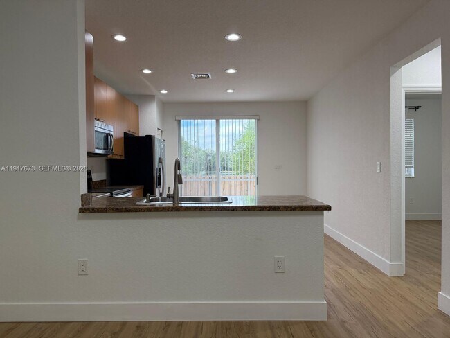 Building Photo - 3972 SW 149th Pl