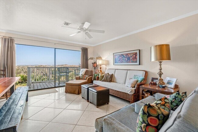 Building Photo - 3385 Coastal Hwy