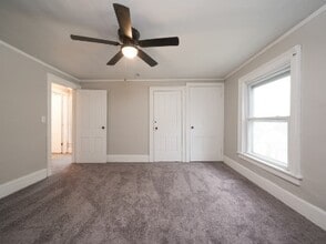 Building Photo - 81 Madison St