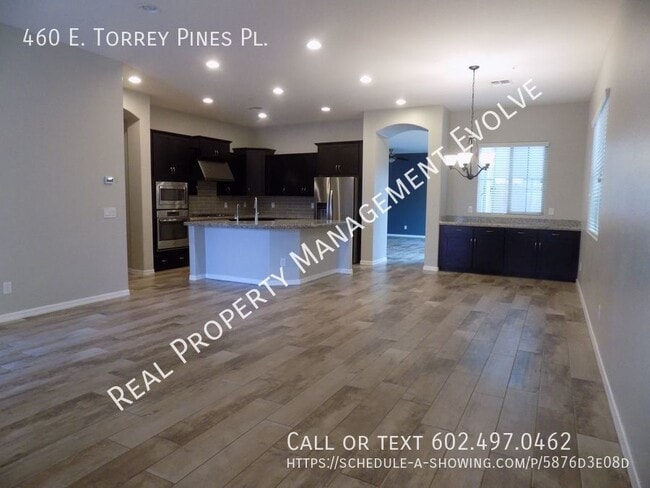 Building Photo - 460 E Torrey Pines Pl