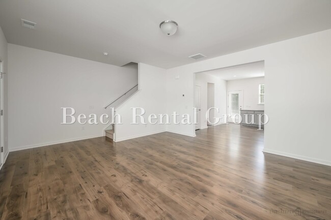 Building Photo - 209 Banbury Ln