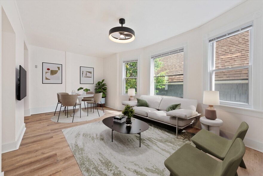 Unit 2 - virtually staged - 2026 E Kenilworth Pl