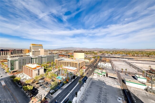Building Photo - 150 S Las Vegas Blvd