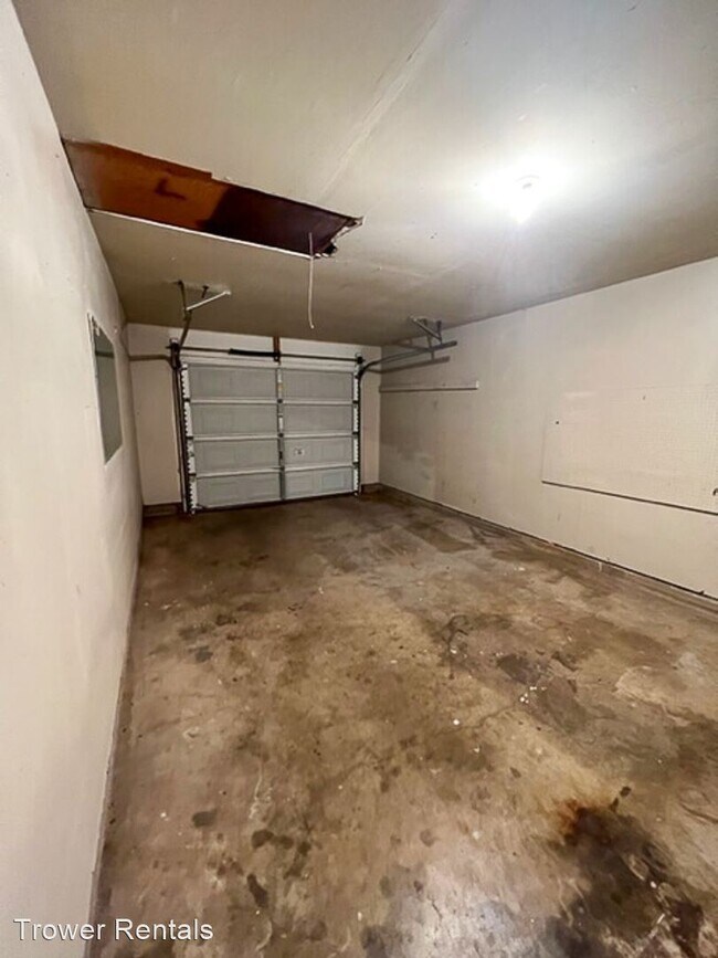 Building Photo - 3 br, 2 bath House - 3616 E 30th Street