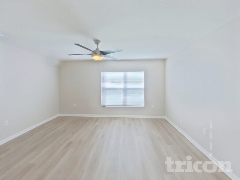 Building Photo - 2007 12th St SE