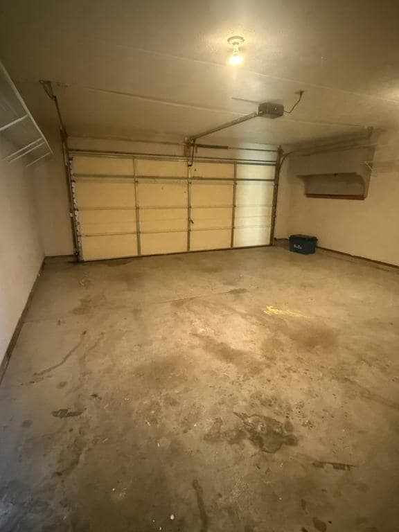 Building Photo - 2444 Savannah Dr