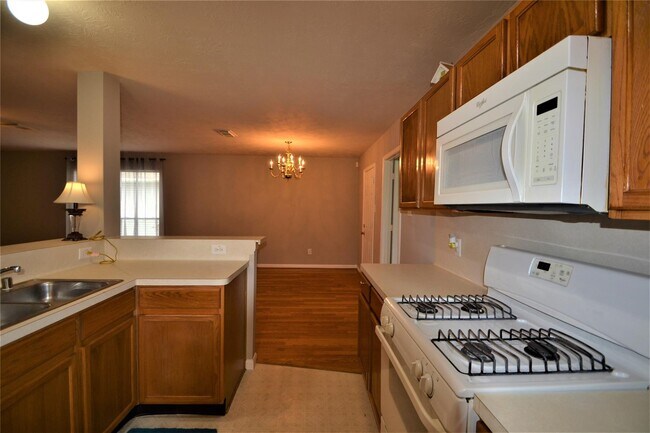 Building Photo - 5126 Riverwood Dr