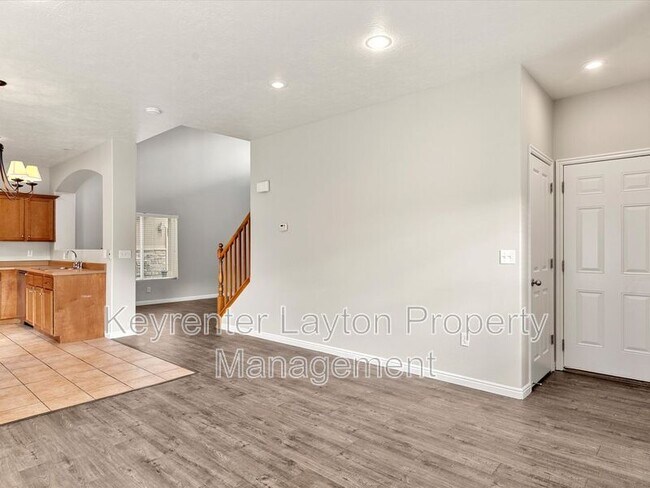 Building Photo - 6171 S 1375 E