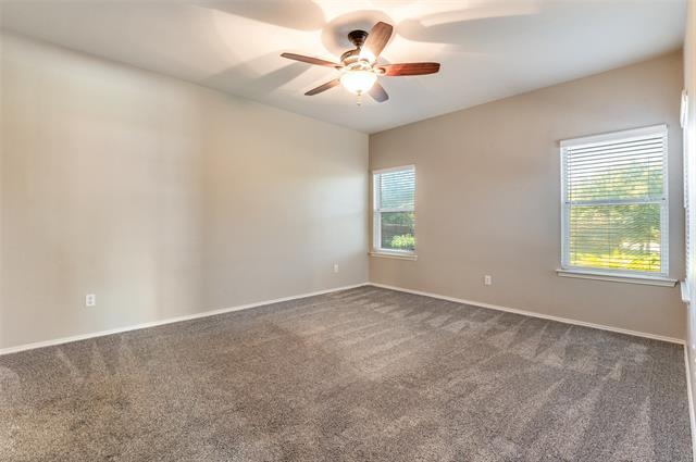 Building Photo - 8483 Davis Dr