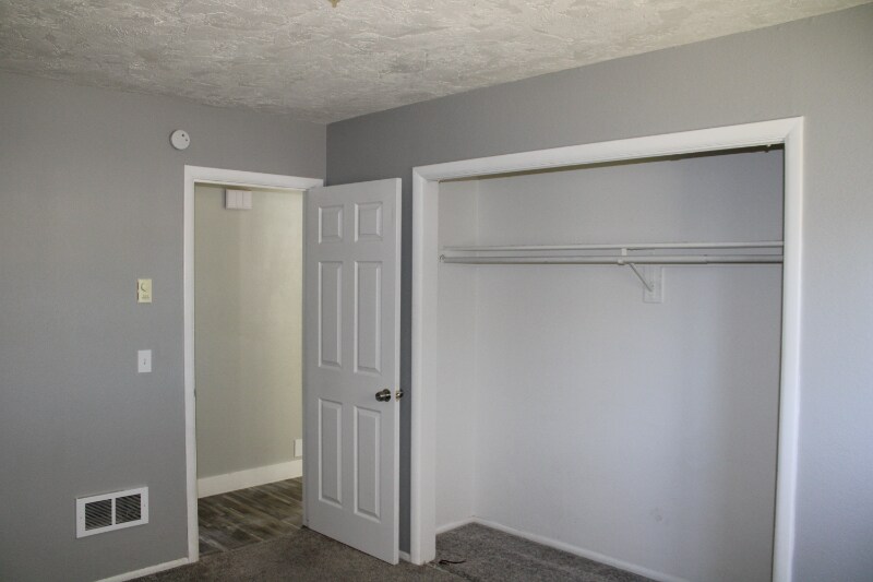 Building Photo - 575 Crimson Cir