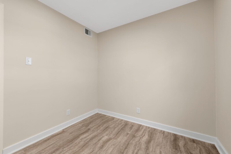 Building Photo - 1210 Gahan Dr