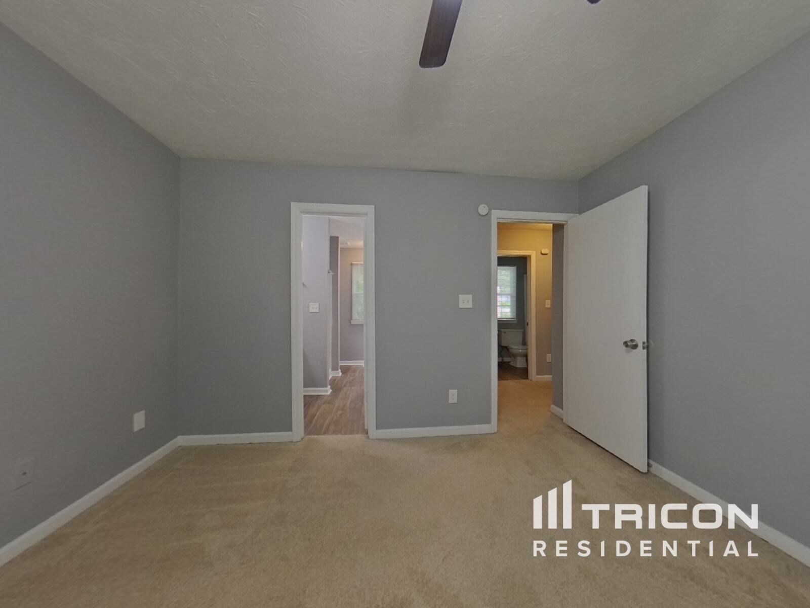 Building Photo - 1384 Ling Dr