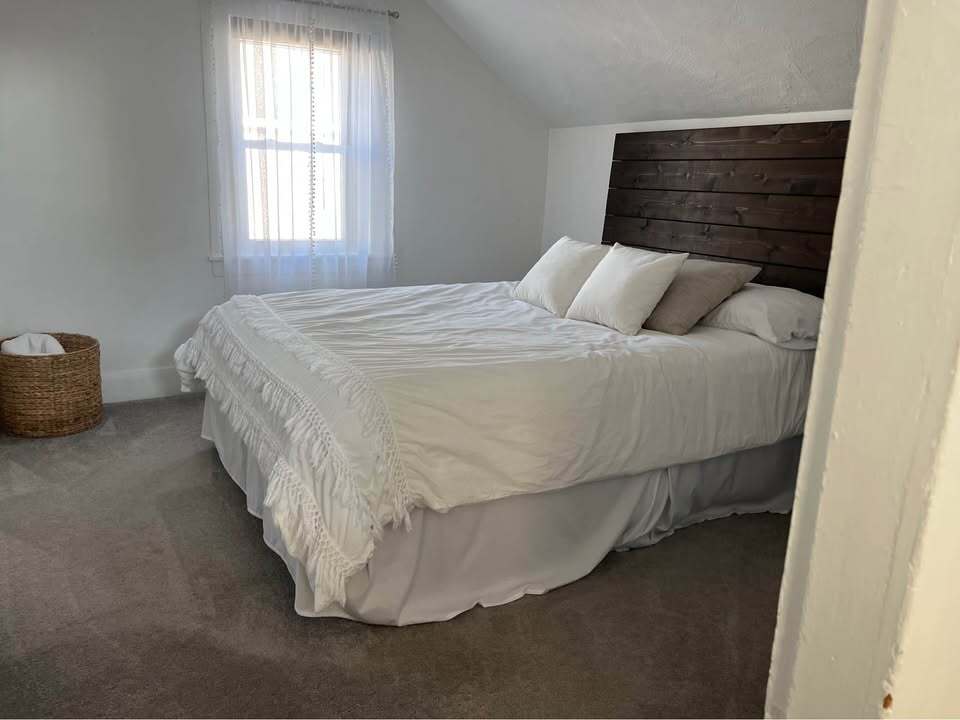 Bedroom #1 with furniture - 44 N Spring St