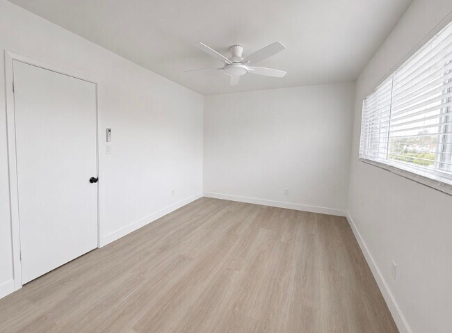 Building Photo - 3667 Agua Dulce Blvd