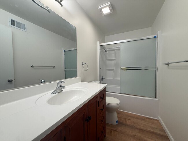 Building Photo - Newly Remodeled 4 bed 2 bath Home in North San Jose