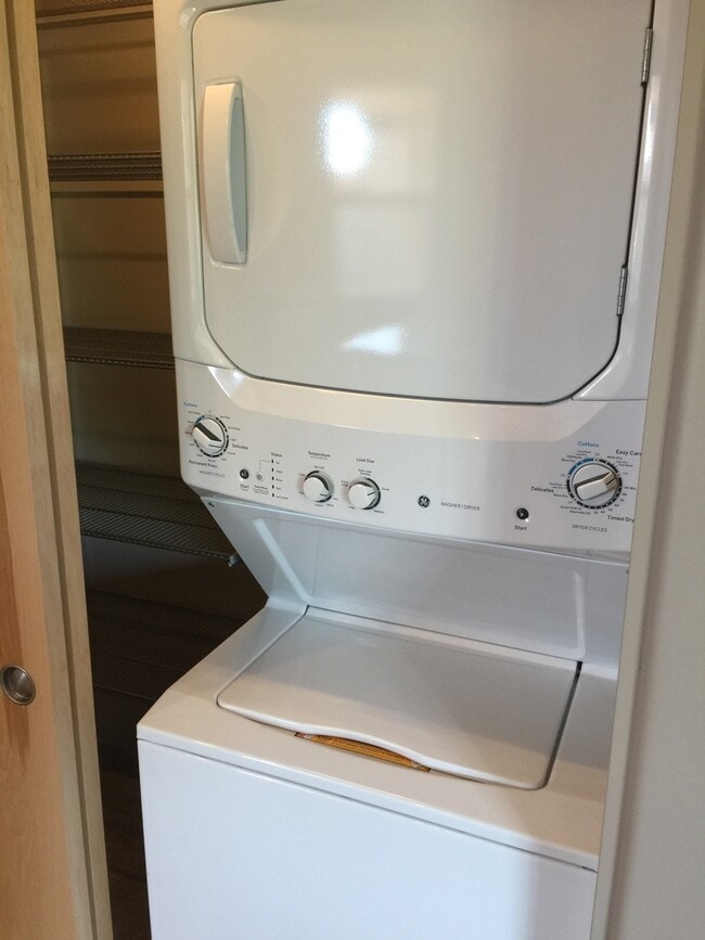 Building Photo - CONDO - VOC - ENERGY EFFICIENT & SUSTAINAB...