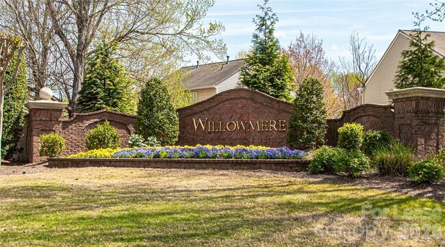 Building Photo - 3148 Mannington Dr