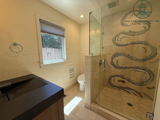 Building Photo - Charming and Refreshed Three Bed Carmel Wo...