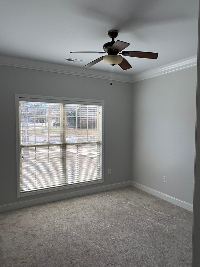 Building Photo - 123 Chelsea Park Row