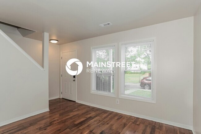 Building Photo - 3 Bedroom Pet-Friendly Home in Louisville,...
