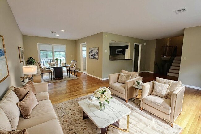 Primary Photo - 4 Bedroom 3 Bath Well Kept House in West H...