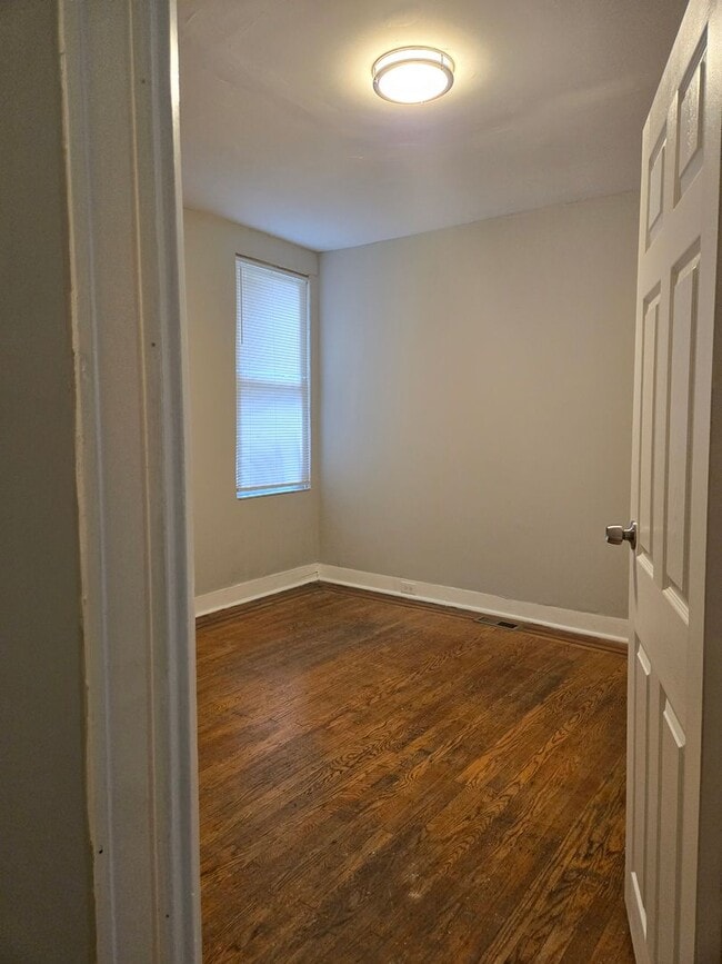 Building Photo - 6724 Wyncote Ave