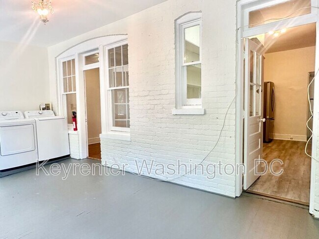 Building Photo - 3211 Adams Mill Rd NW
