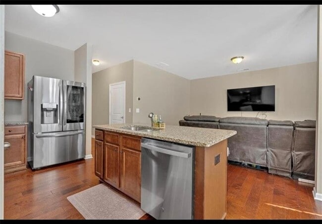 Building Photo - 3251 Blue Springs Trace