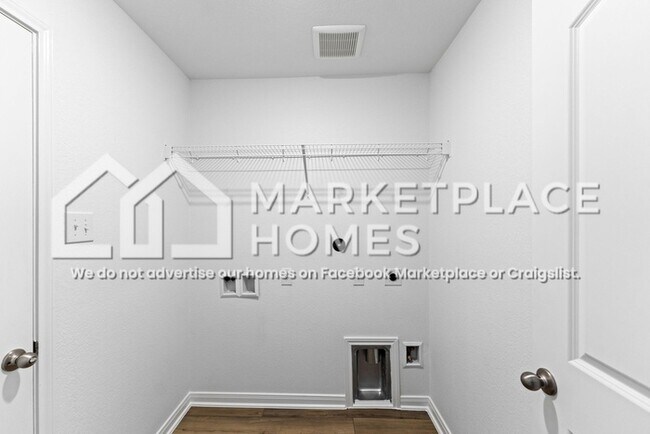 Building Photo - 1139 Amy Dr