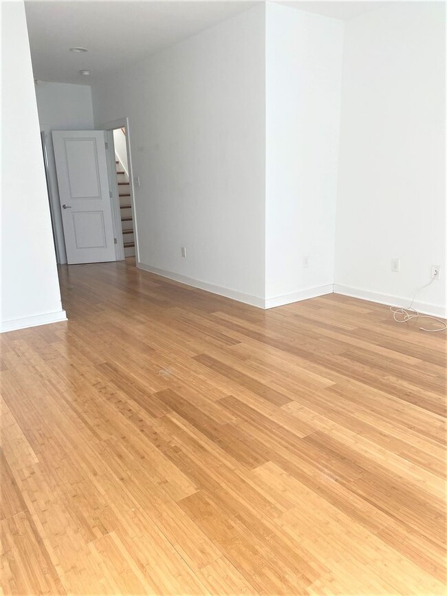 Building Photo - House for Rent in Fishtown